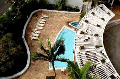 1015 Wilder, Swimming Pool Area, Honolulu, Hawaii condominium sales