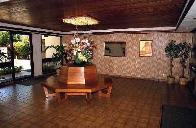 Waikiki Skyliner, Lobby Area, Honolulu, Hawaii condominium sales