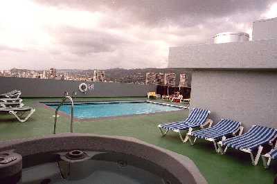 Fairway Villa, Rooftop Swimming Pool, Honolulu, Hawaii condominium sales